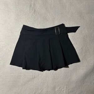 Wearever Women's Medium Black Pleated Mini Skirt with Silver Buckle Belt